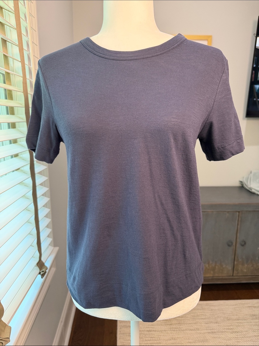 Theory Short Sleeve Crewneck Tee - Navy Blue. New With Tags. Size Small.